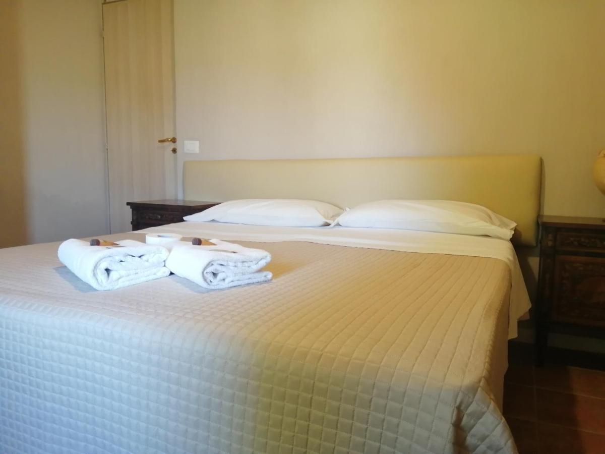 Cascina La Castagnara Bed & Breakfast Oriolo  Bilik gambar